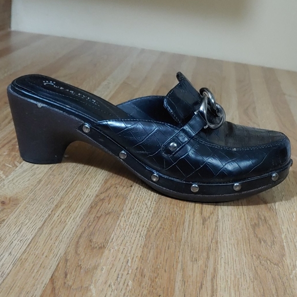 Bear Ever Carman Bare Traps Clogs 8M - Picture 6 of 10